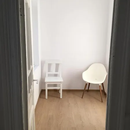 Calea Mosilor Vintage Minimalist 4 דירה