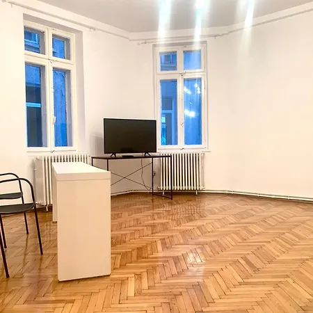 Calea Mosilor Vintage Minimalist 4 * בוקרשט