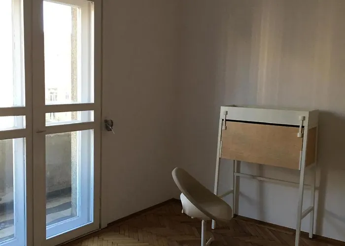 Calea Mosilor Vintage Minimalist 4 *