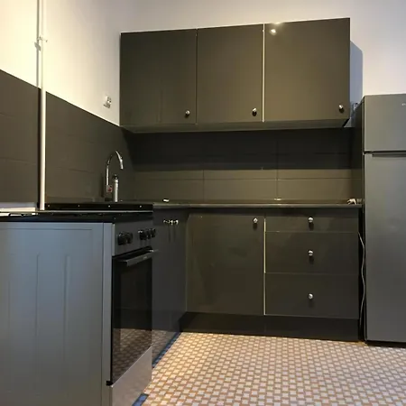 Calea Mosilor Vintage Minimalist 4